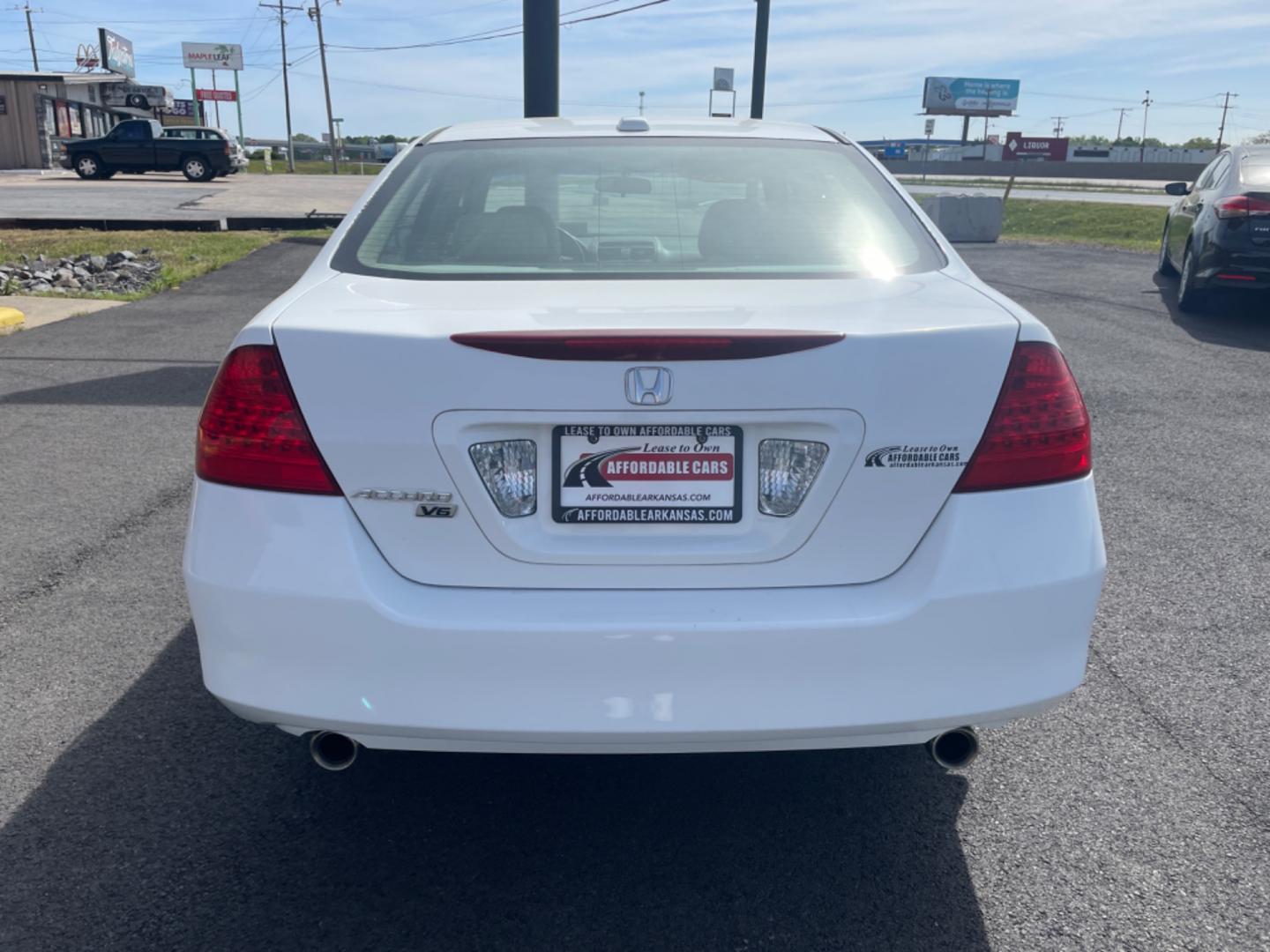 2007 White Honda Accord (1HGCM66867A) with an V6, VTEC, 3.0 Liter engine, Automatic transmission, located at 8008 Warden Rd, Sherwood, AR, 72120, (501) 801-6100, 34.830078, -92.186684 - Photo#6